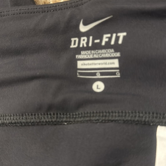 Nike women’s Dri-Fit running leggings                          Size L - Picture 3 of 5